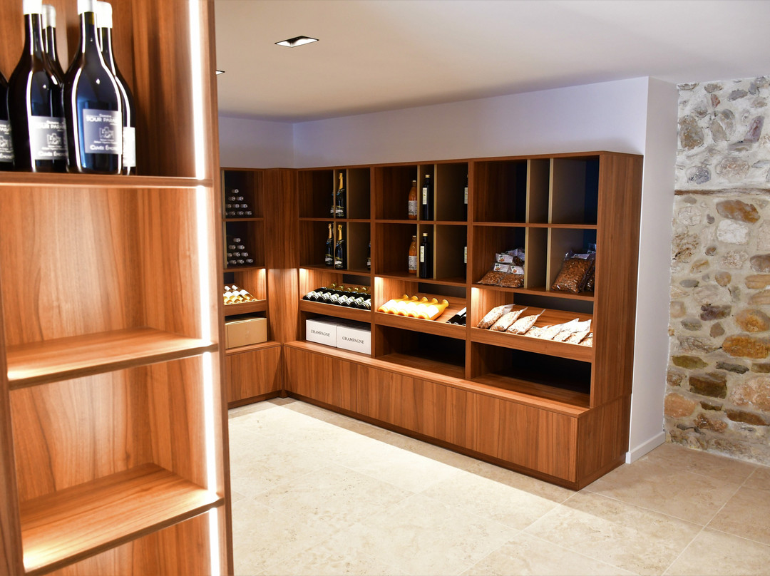 Domaine Tour Paradis-Aigueze必去景点