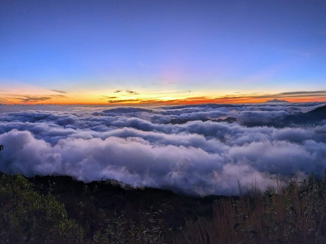 Lubak Mount Batur Sunrise Hike景点图片