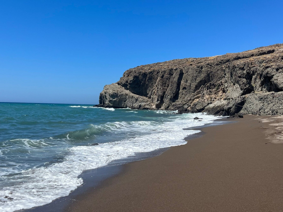 Aeolian Village Beach Resort主图