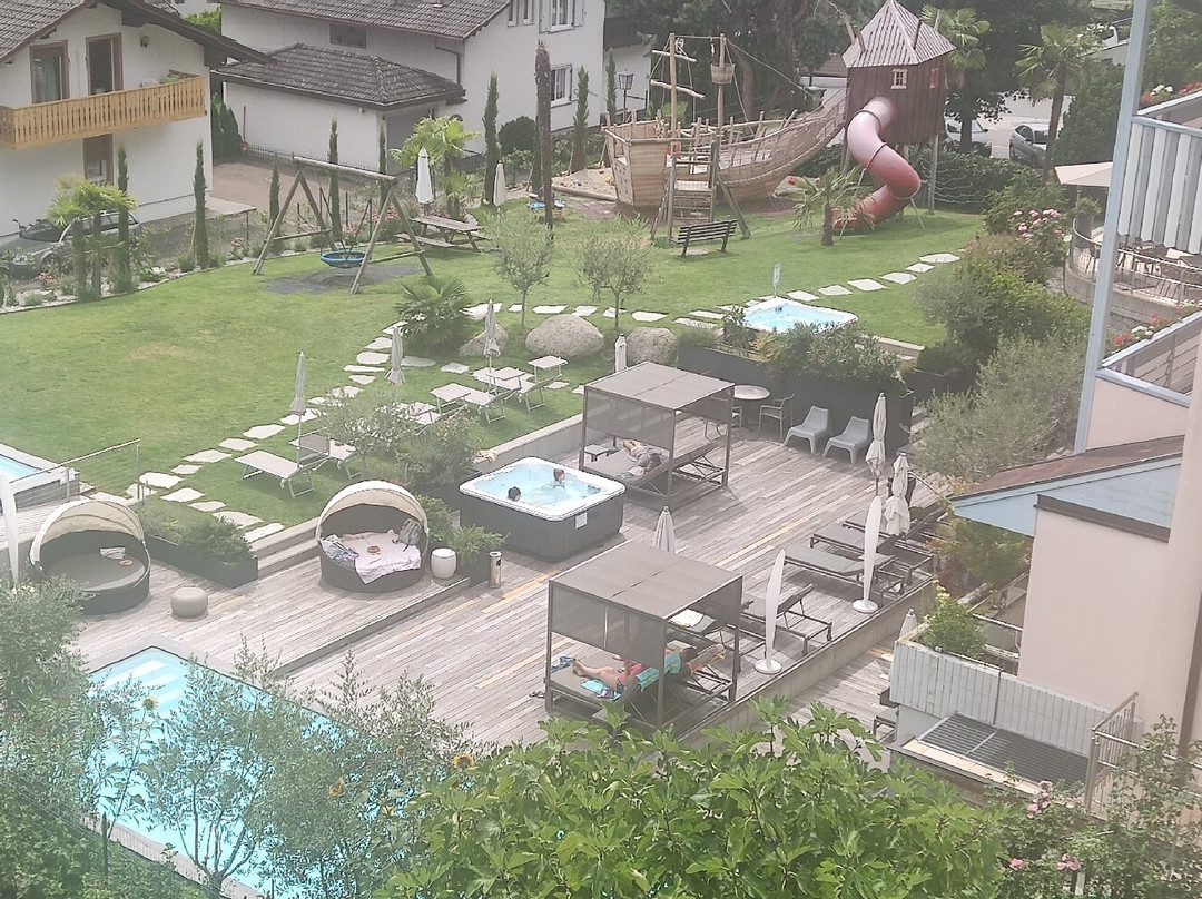 Heidi Edith Family Aparthotel主图