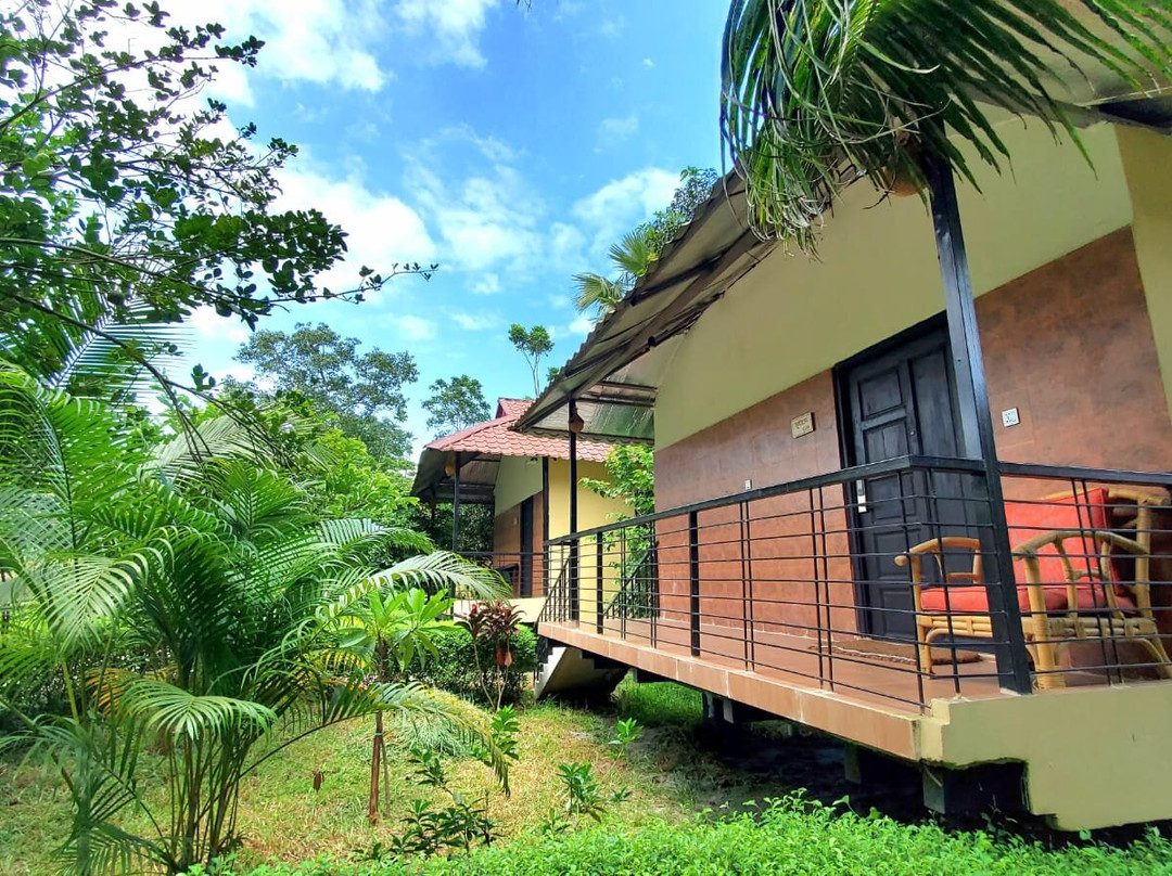 Kokomo Sunset Resort