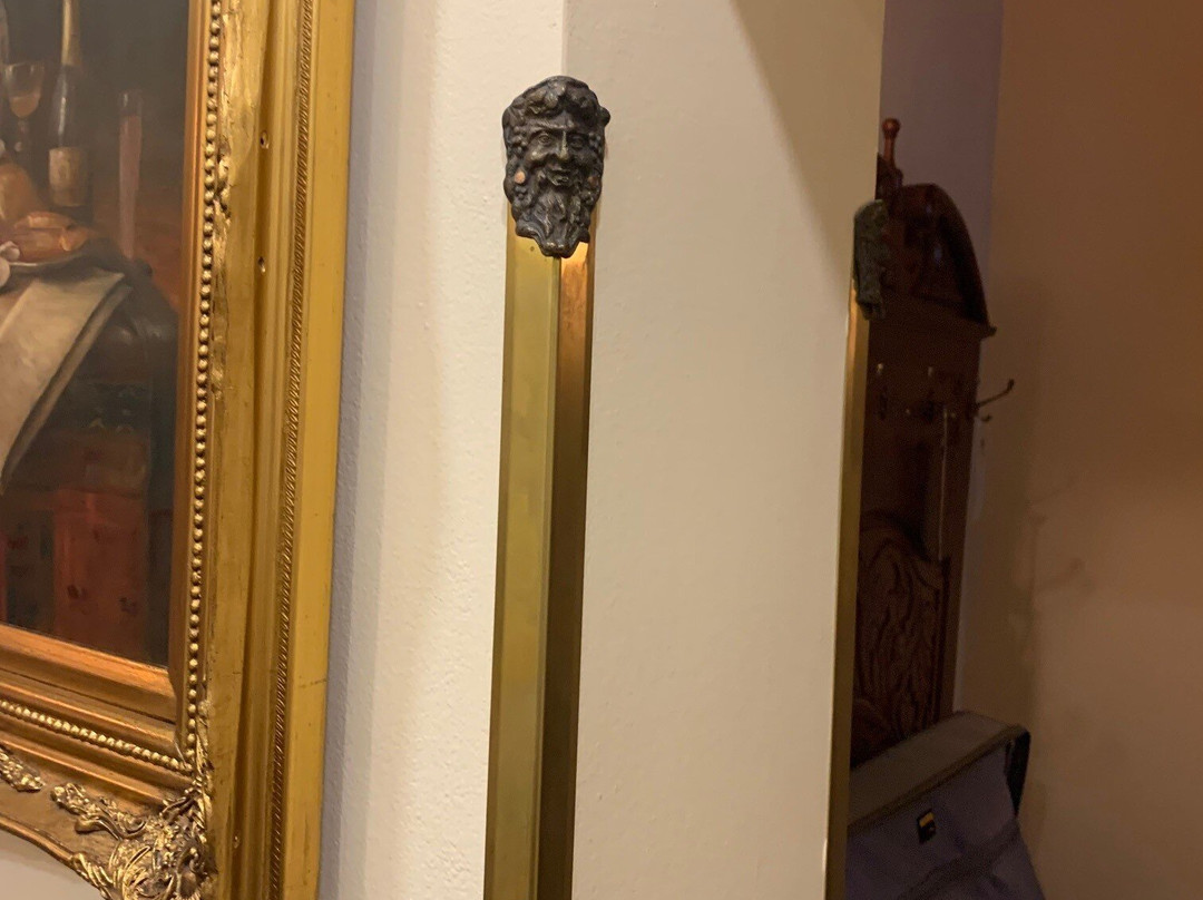 艾恩盖特套房酒店主图