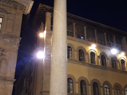 Piazza Santa Trinita-佛罗伦萨必去景点