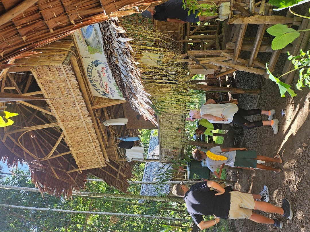 Alotau Tours景点图片
