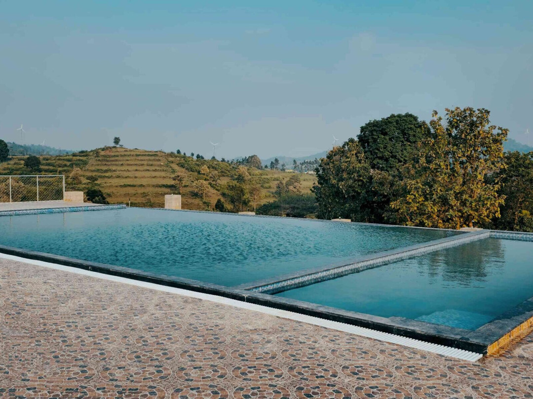 Misty Valley Resort
