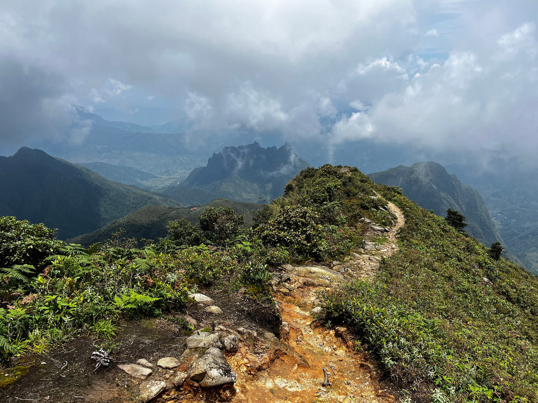 Sapa Trekking Hiking Tours-沙巴必去景点