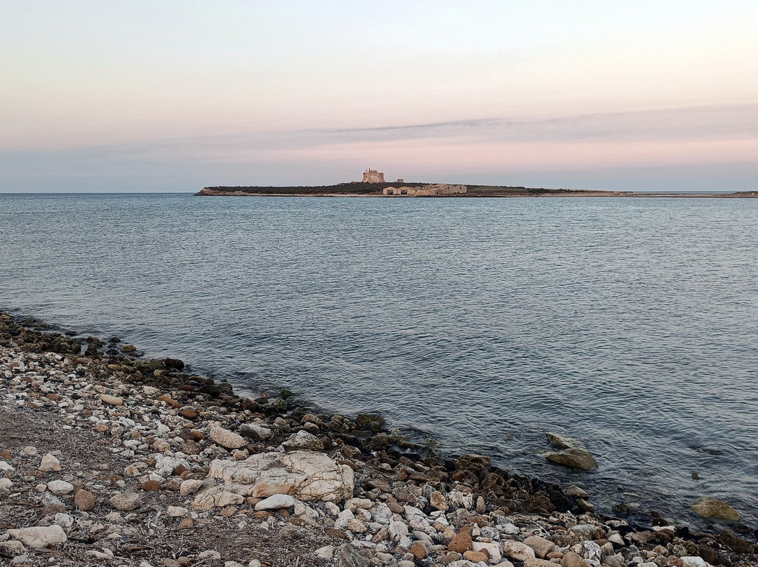 Spiaggia dei due mari-Portopalo di Capo Passero必去景点