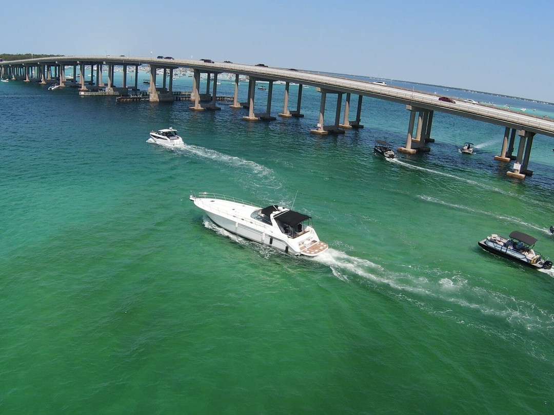 Beach Coast Luxury Yacht Charters LLC景点图片
