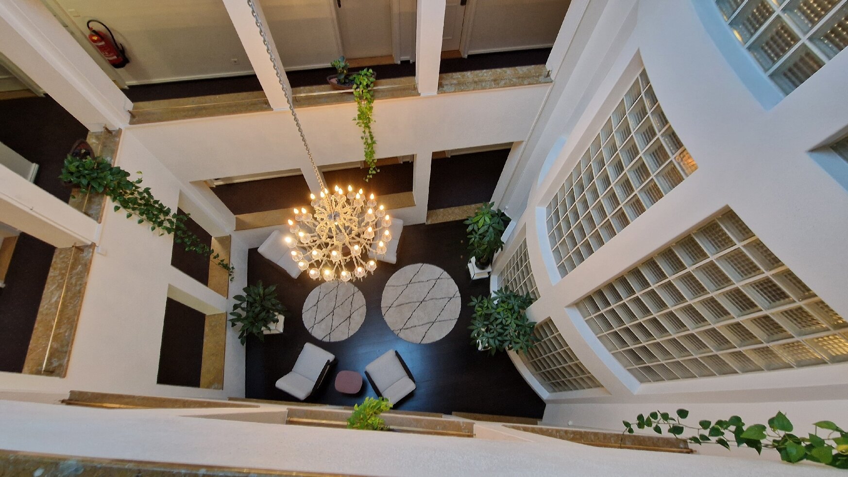 Hotel Kronenhof-官方