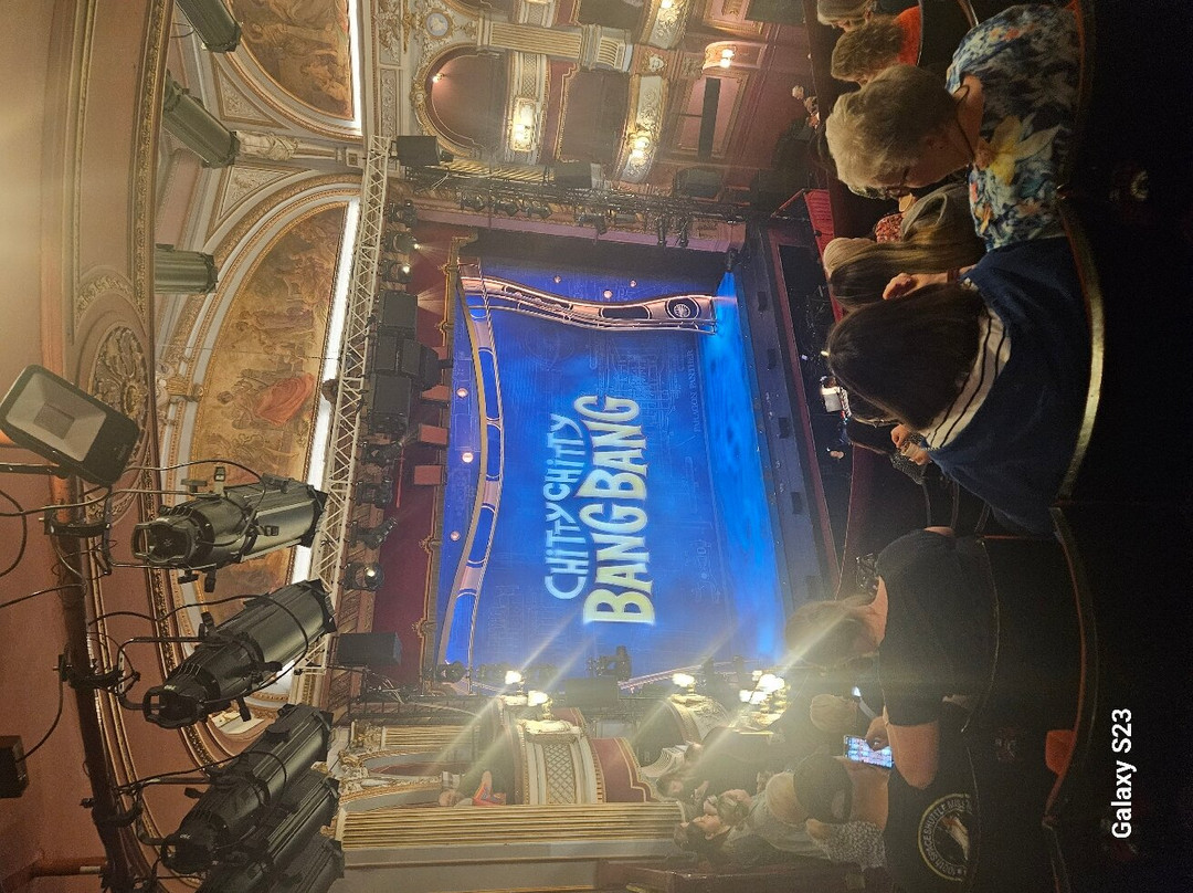 Alhambra Theatre-布拉德福必去景点