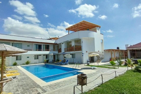 Prim Hotel Vichayito主图