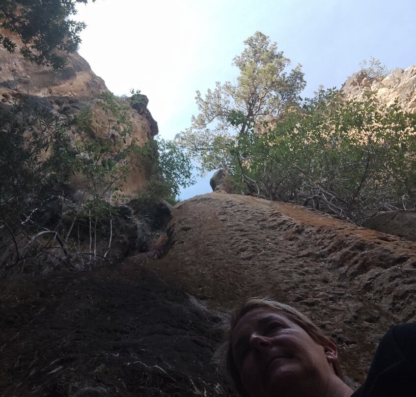 Waterfall of Milona-Koutsounari必去景点