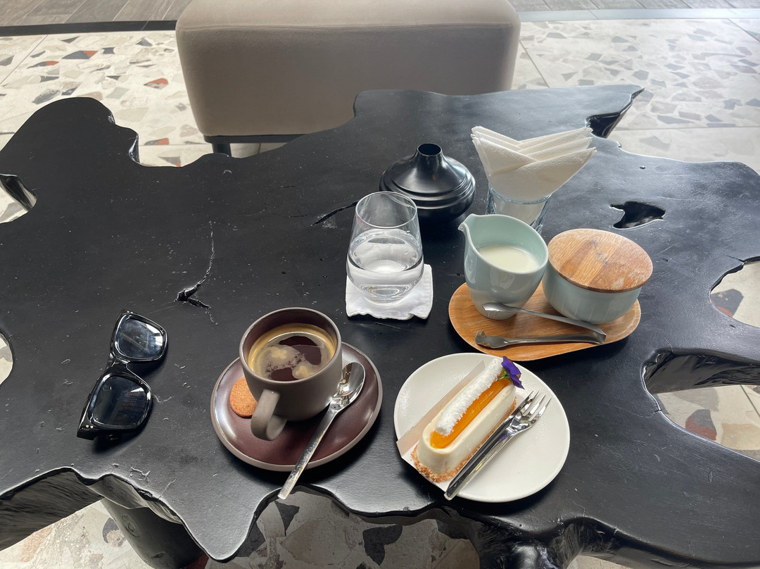 Maison LUX*