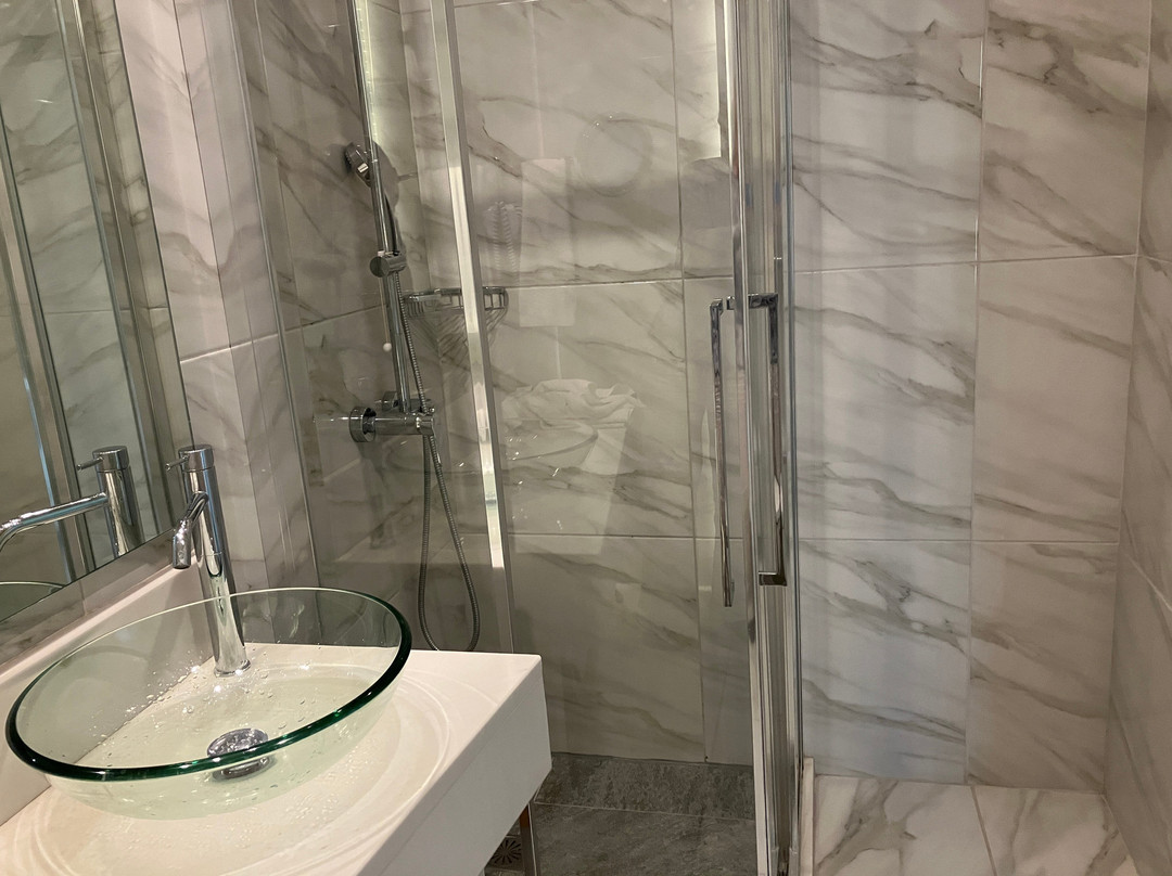 Athens Avenue Hotel主图