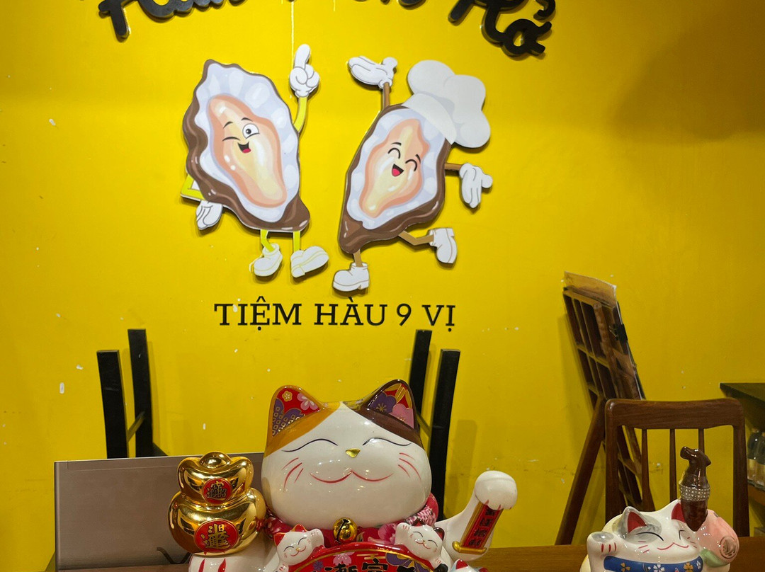 Happy Oysters - 9 Flavor Oyster Shop