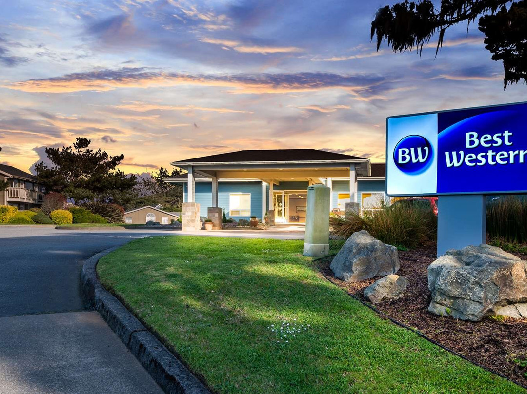 人面石贝斯特韦斯特酒店