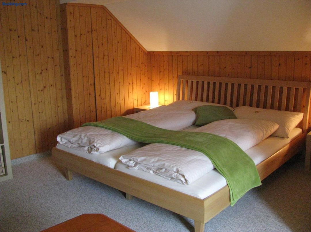 Wildhaus酒店住宿-Zimmer & Z'Morgä Schönenboden