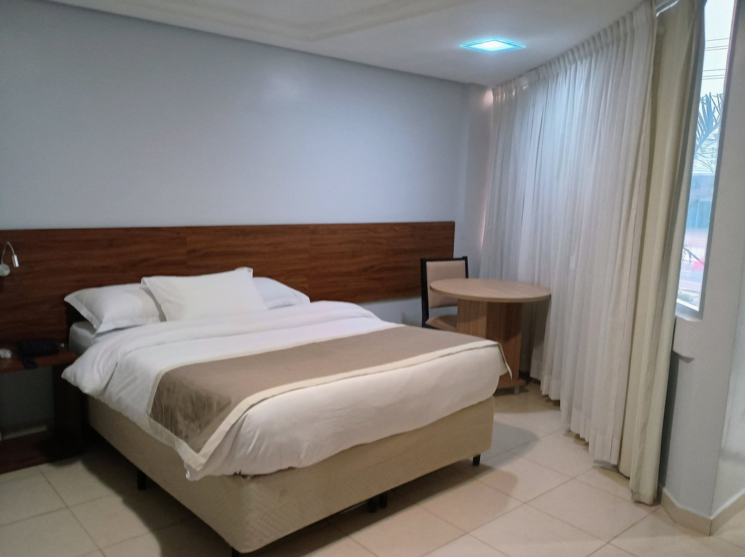 Golden Ville Hotel主图