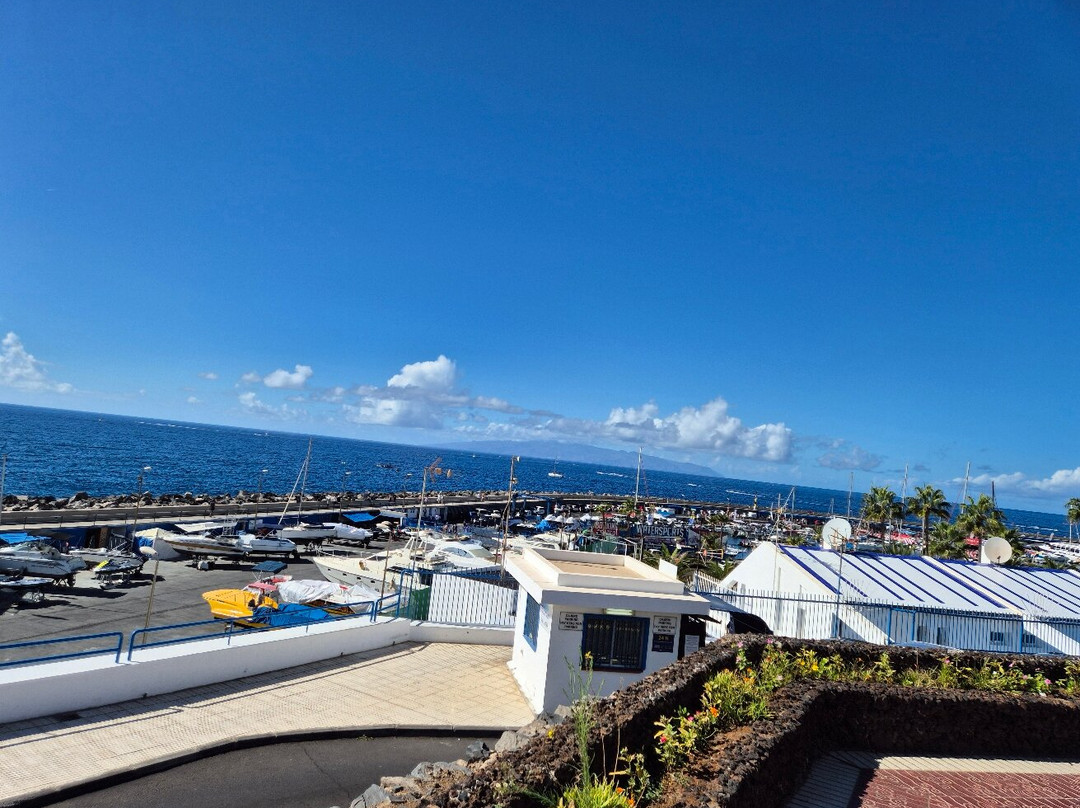 Club Nautico Puerto Colon-奥德杰海岸必去景点