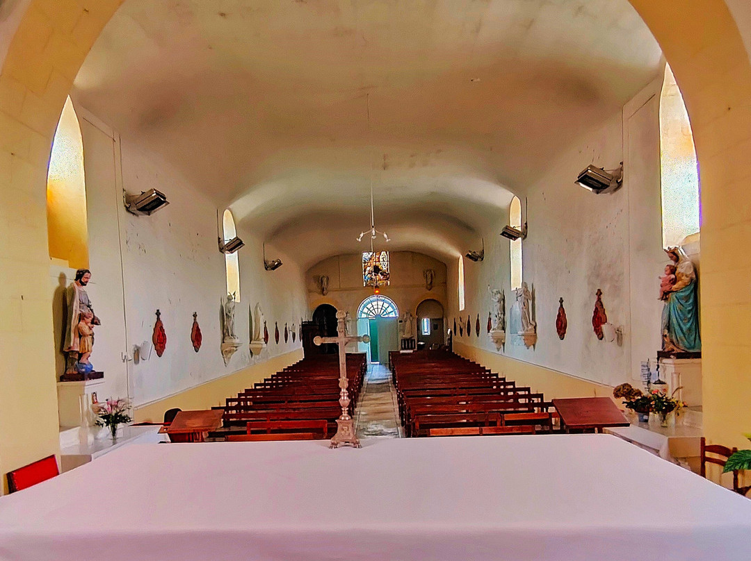 Église Notre-dame De Coulombiers景点图片
