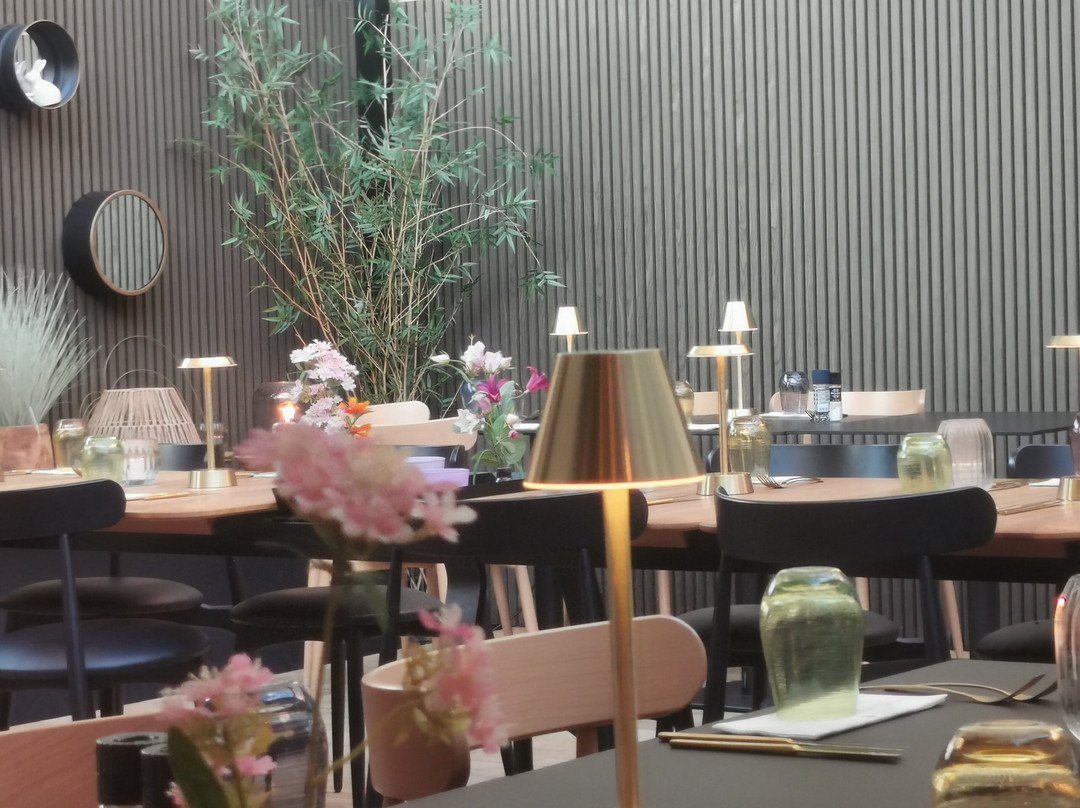 La Tourelle Bistro & Lounge