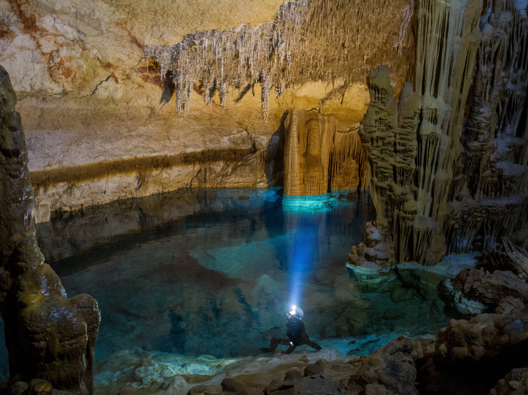 Skualo Dive Center-克里斯托港必去景点