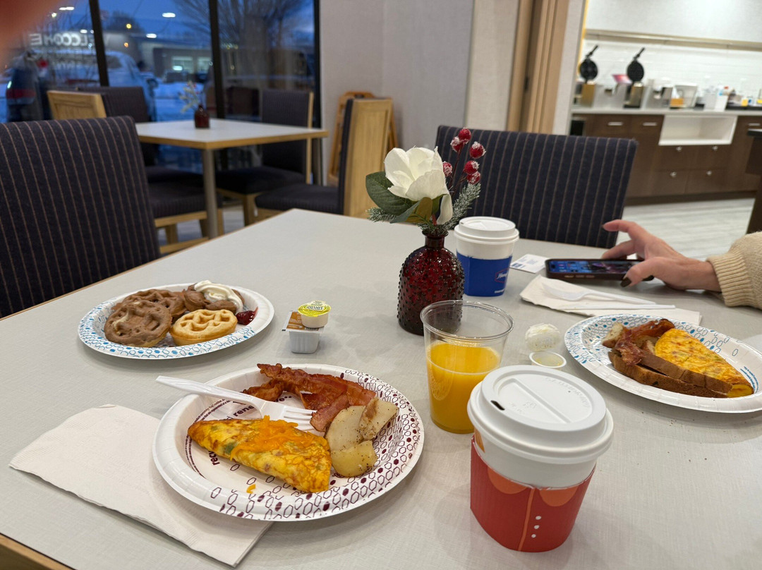 克利夫兰门托希尔顿恒庭旅馆&套房酒店主图