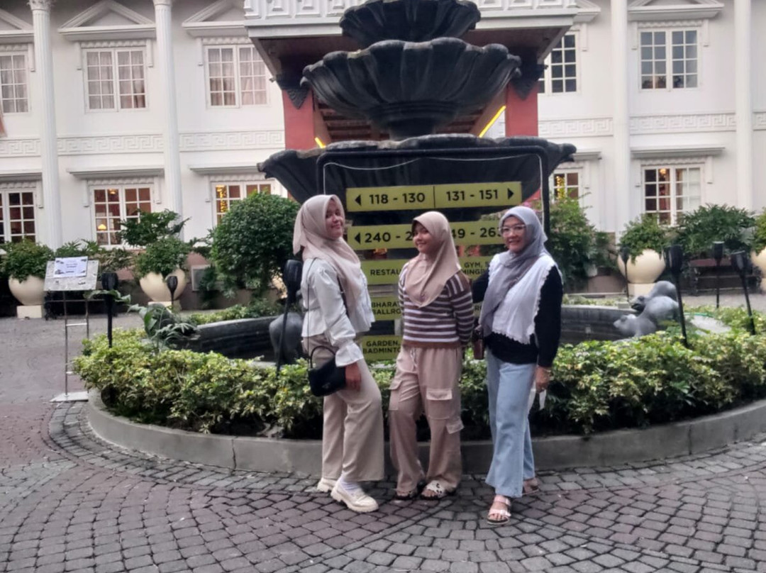 Ramada Suites by Wyndham Solo主图