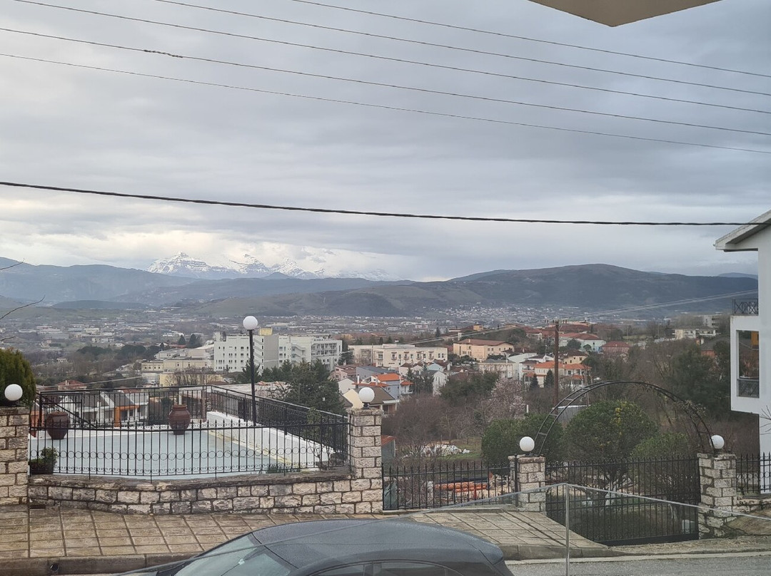 City Hill Luxury Apartments主图