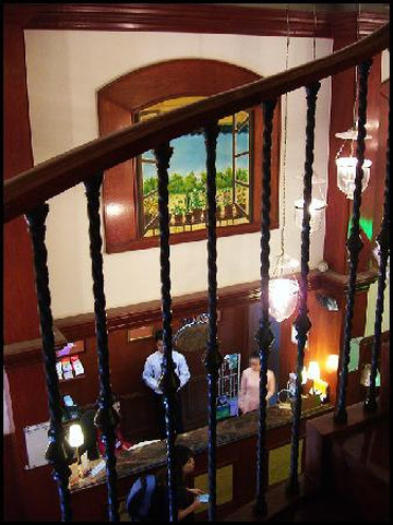 皇后大酒店主图