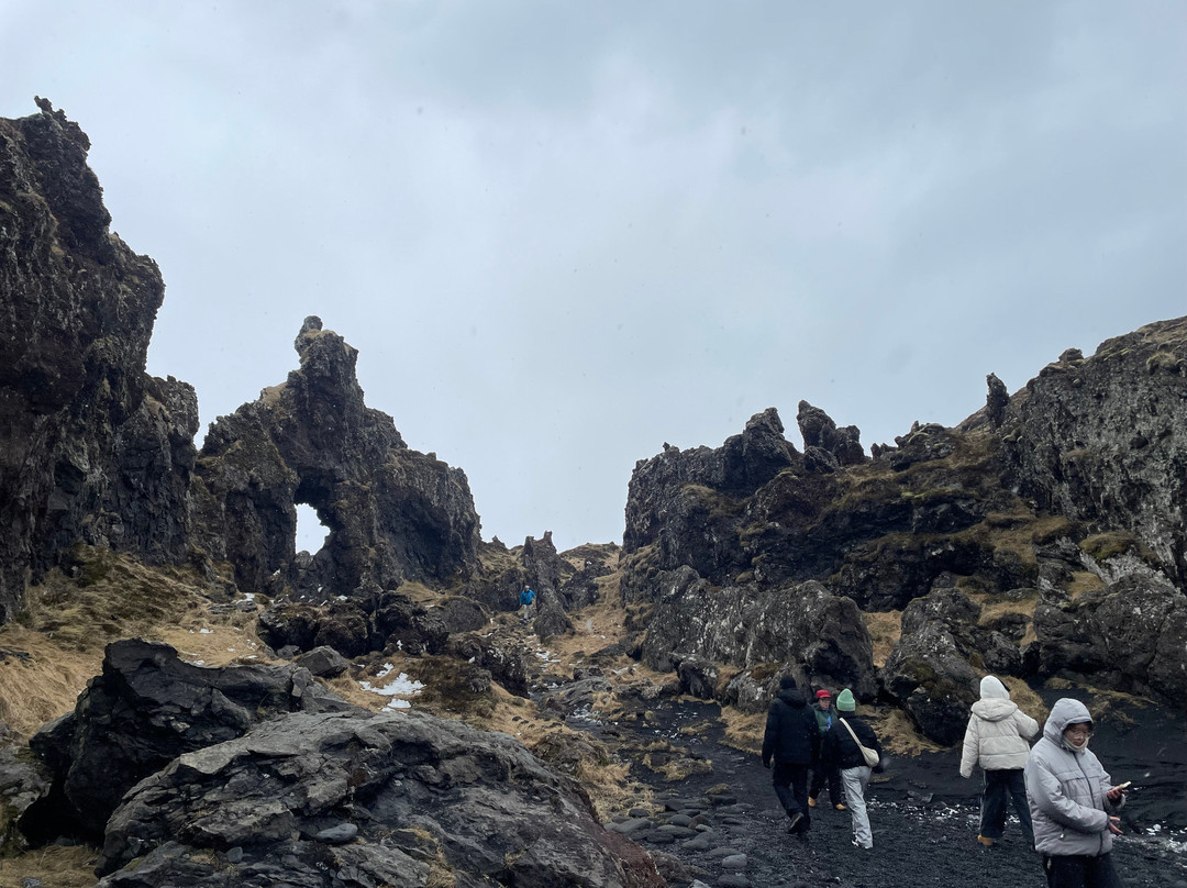 Djupalonssandur Beach-Hellnar必去景点