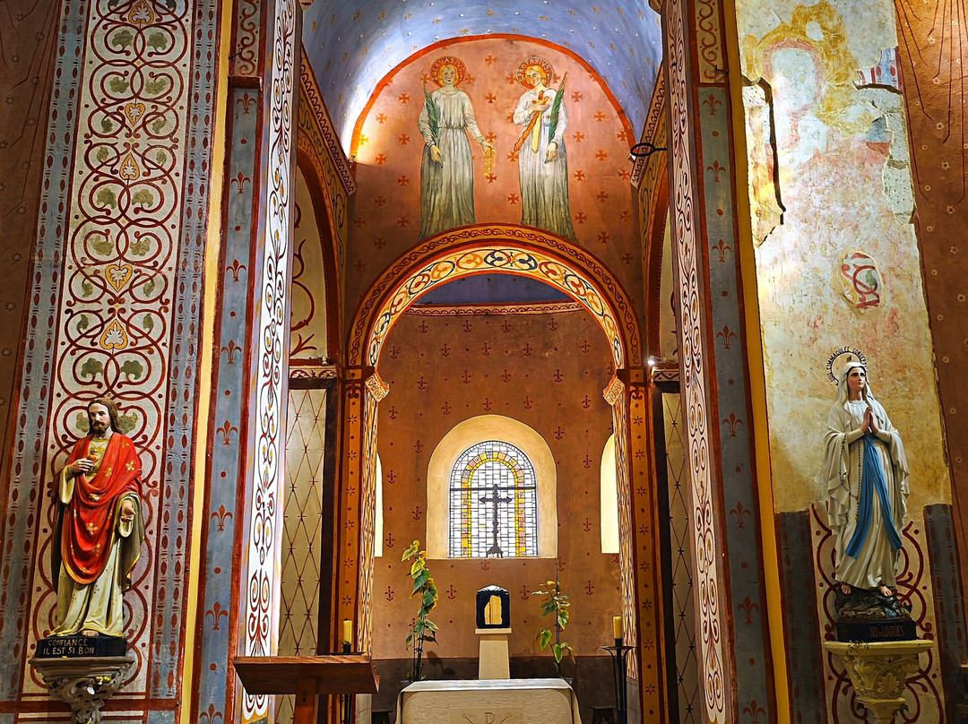 L'Eglise Saint-Gervais-et-Saint-Protais-Civaux必去景点