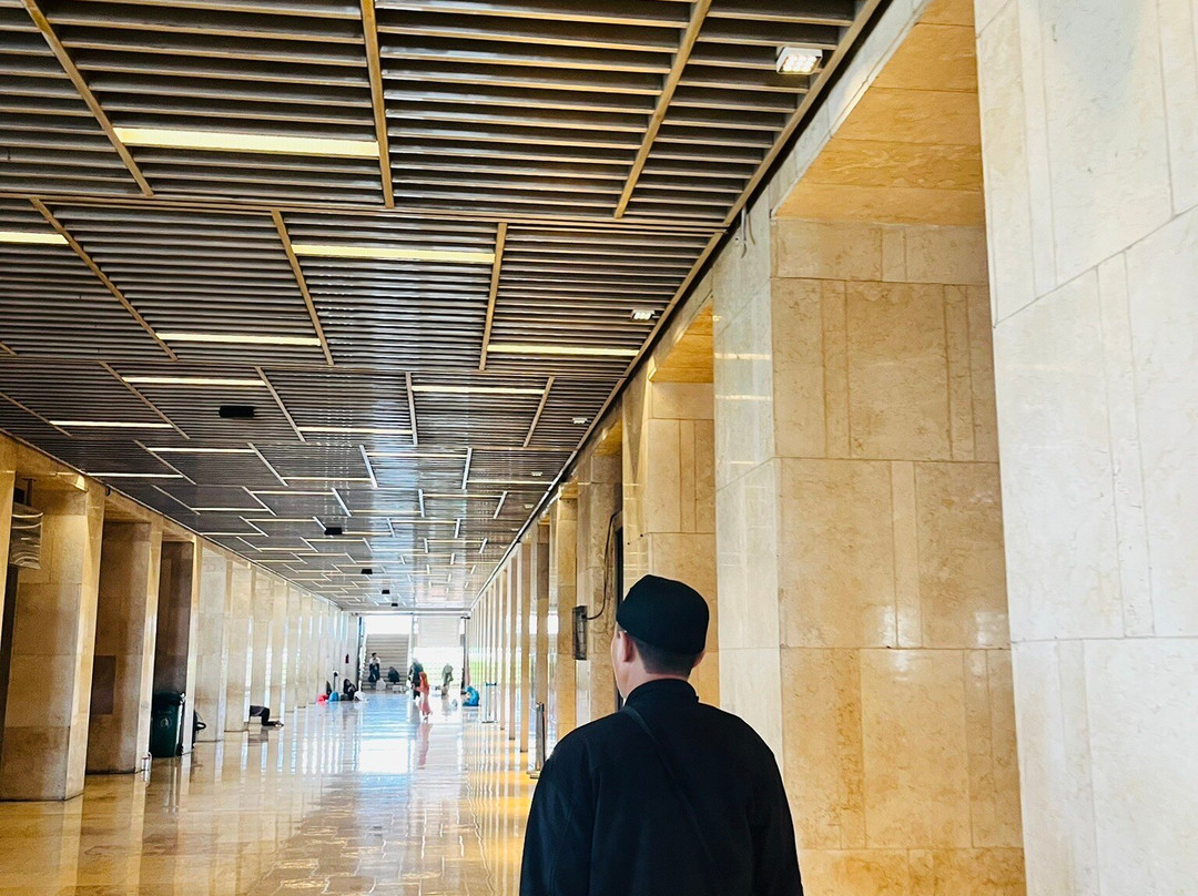 伊斯蒂赫拉尔大清真寺 (Mesjid Istiqlal)景点图片