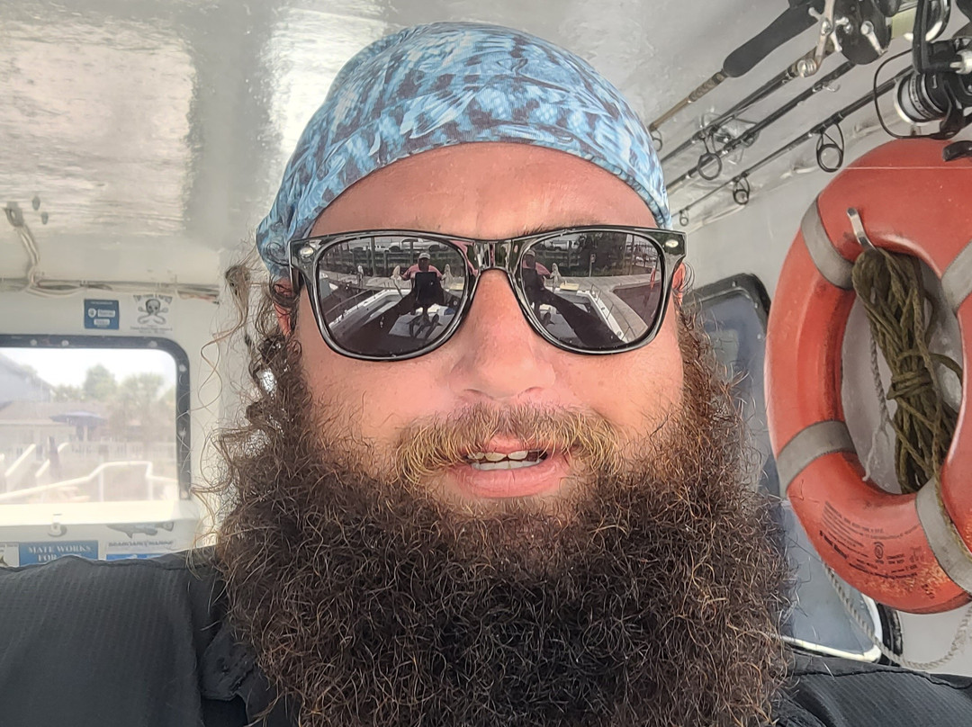 Fish Hook Charters-美特尔海滩必去景点