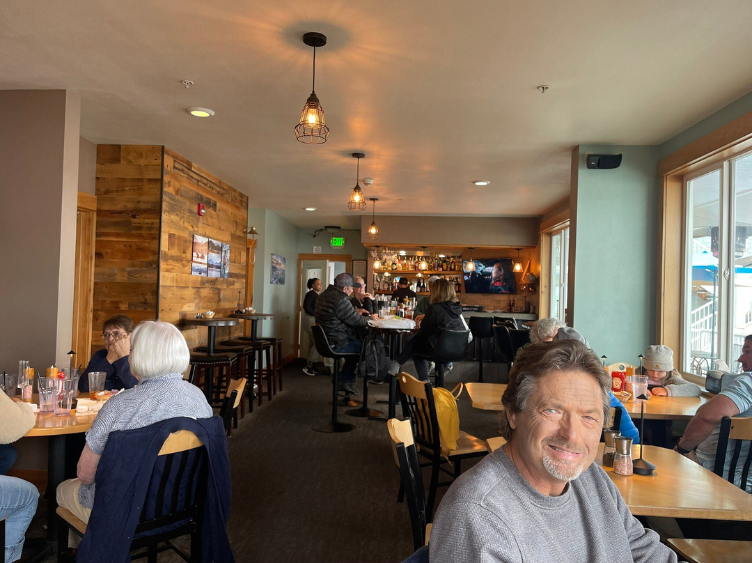 Longliner Lodge Restaurant