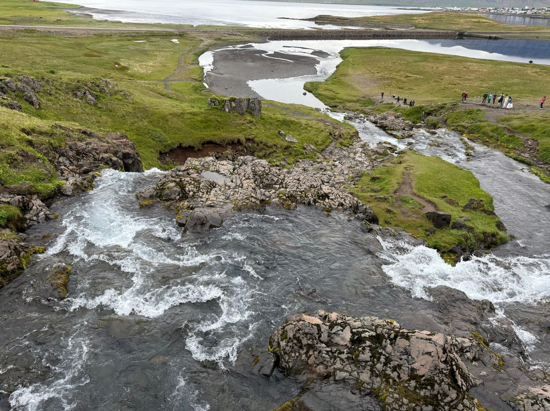 Grundarfoss Waterfall-格伦达菲厄泽必去景点
