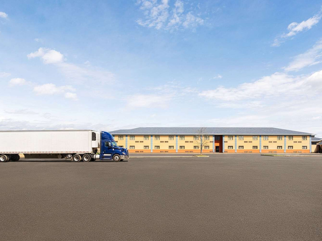 Cazenovia酒店住宿-Days Inn by Wyndham Canastota/Syracuse