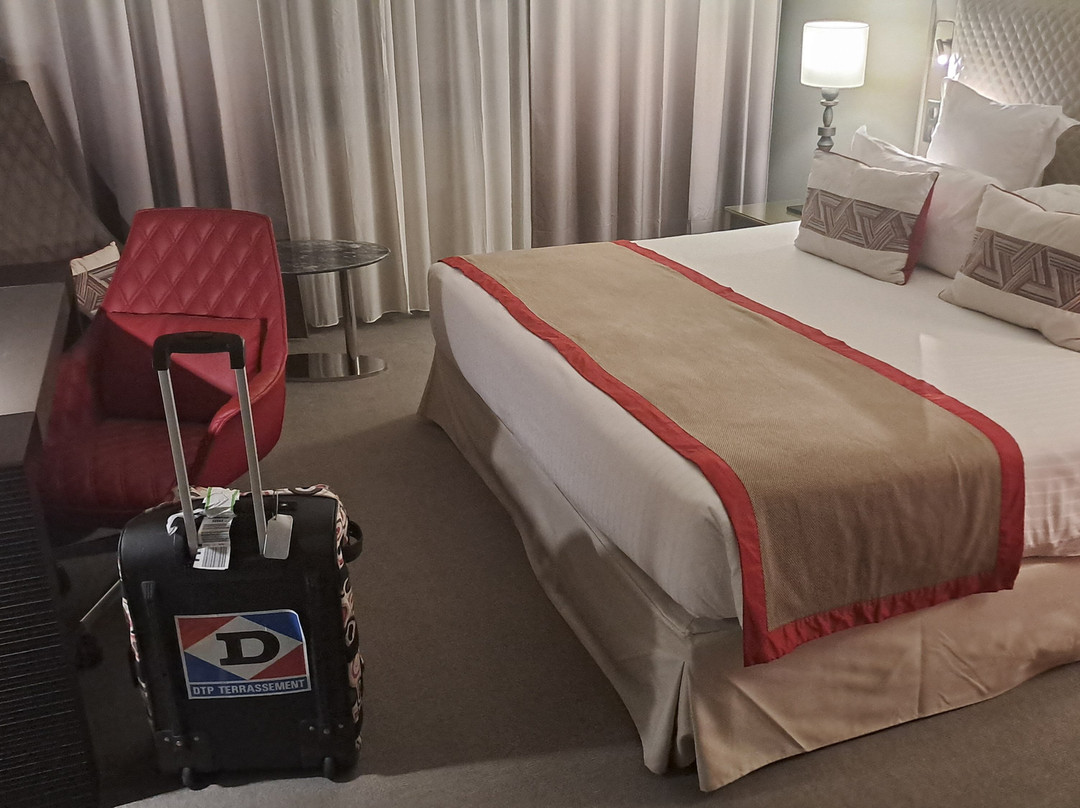 Moevenpick Hotel Abidjan主图