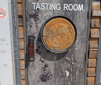 Roots & Vines Tour Co.-基洛纳必去景点