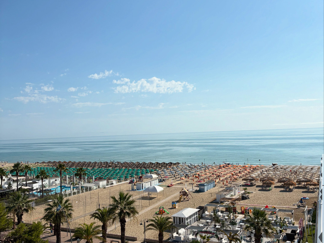 Hotel Continental主图