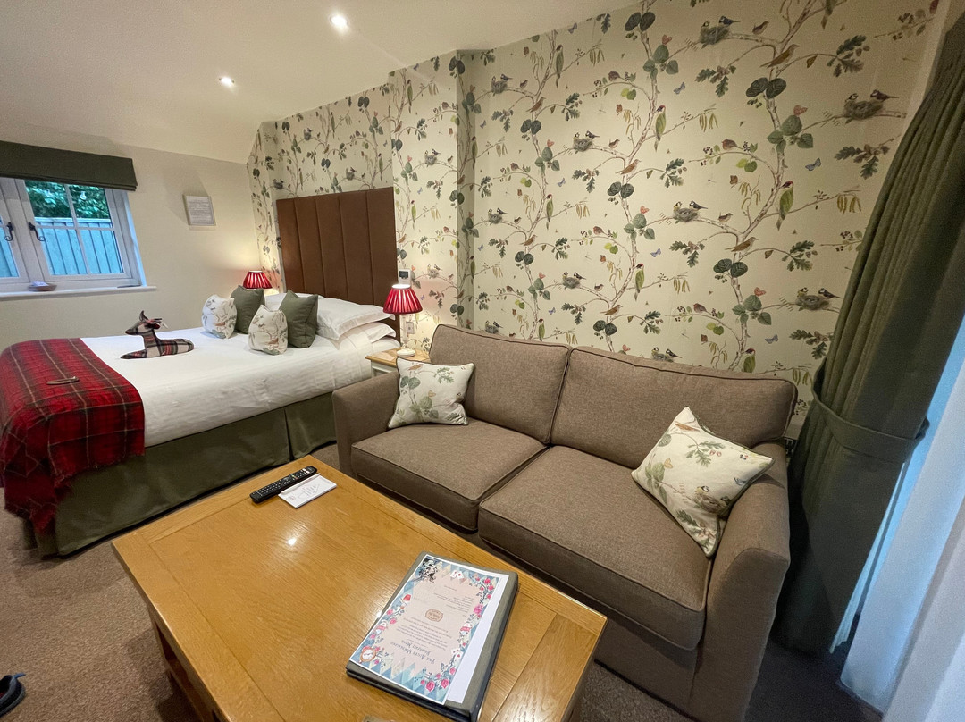 Thatched Eaves主图