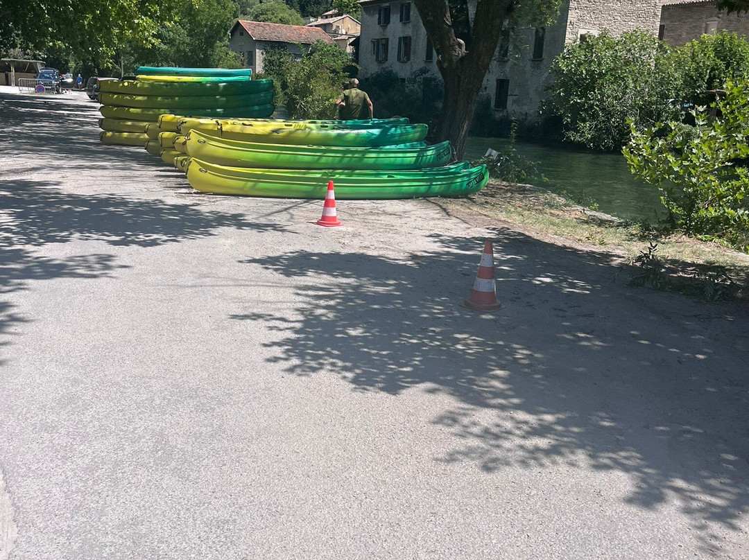 Kayak Vert Canoe-泉水小镇必去景点