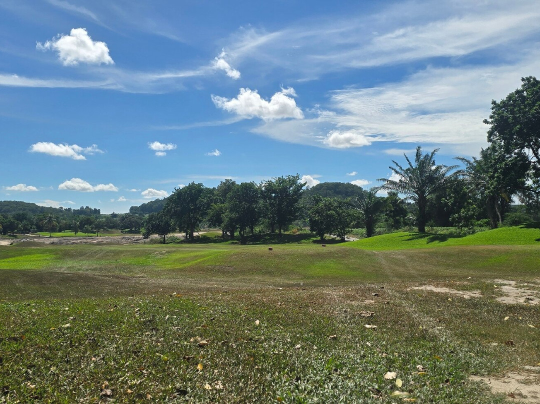 Emerald Golf Course-曼场必去景点