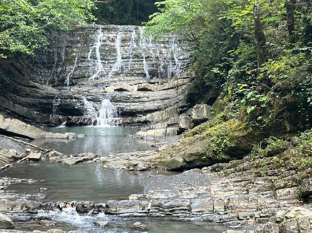 Zmeykovskiye Waterfalls-索契必去景点