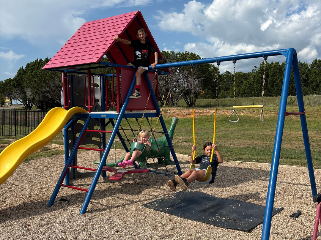 Dinosaur Valley RV Park-Glen Rose必去景点