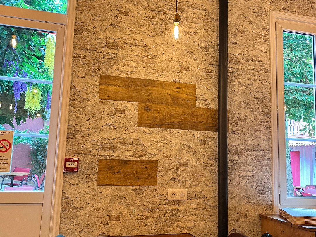 Le Patio Hôtel主图