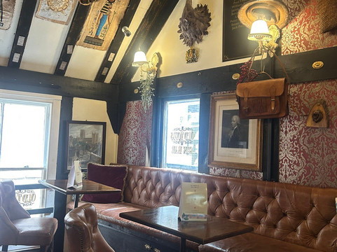 Old Tom's Gin Bar-达勒姆必去景点