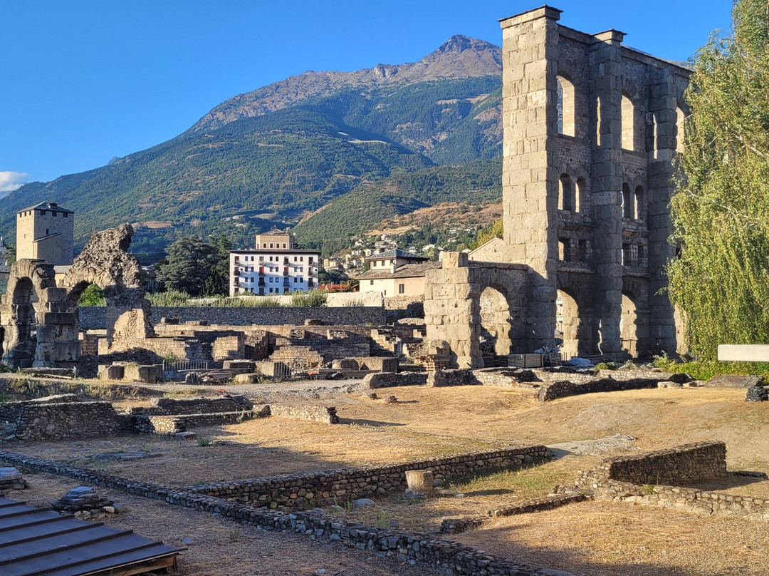 Teatro Romano-奥斯塔必去景点