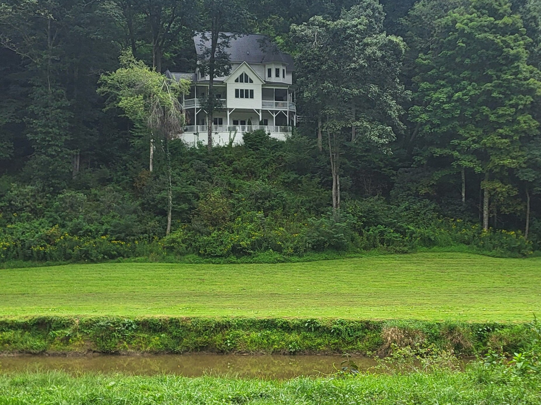 RiverGirl Fishing Co-Todd必去景点