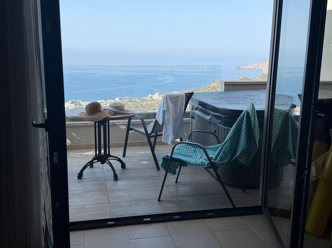 Stefanos Village Hotel主图